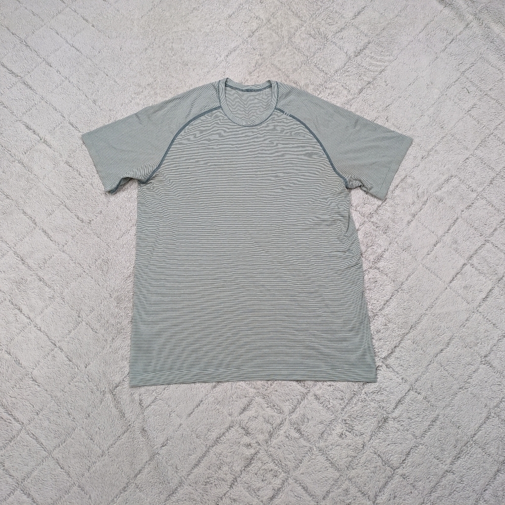 Lululemon Shirt Men's L Green White Teal Stripe Metal Vent Tech Slim Fit Gym